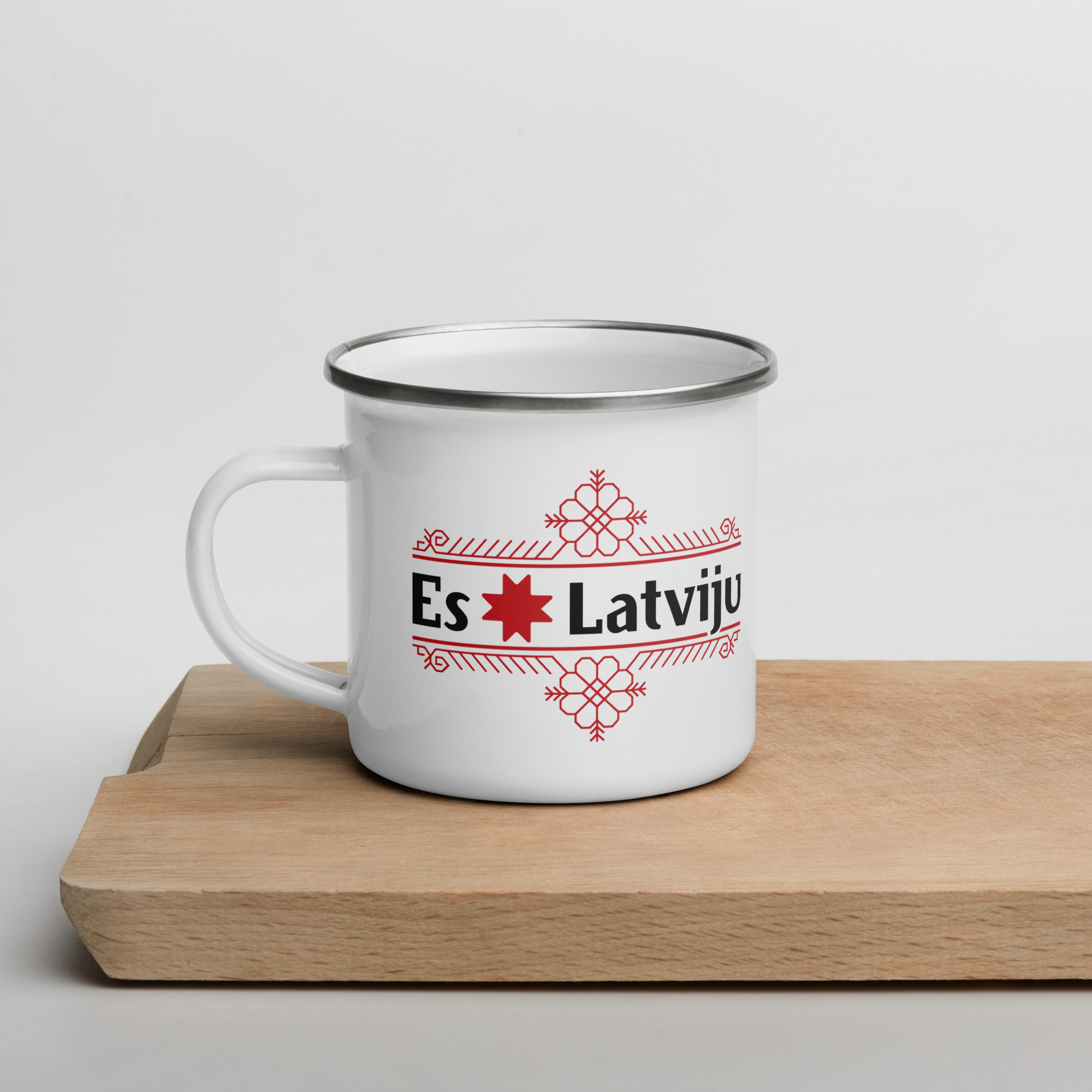 Es Mīlu Latviju - emaljēta suvenīru krūze ar apdruku - Image 3